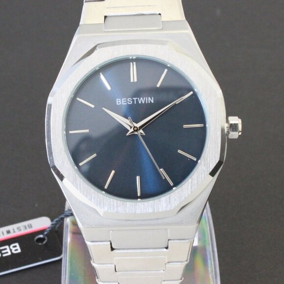 Men's Sports Watch Integrated Bracelet Silver Tone Blue Dial 41.5mm - Picture 15 of 15